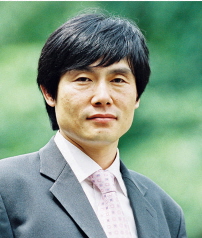 윤채근 프로필 사진
